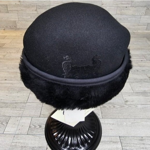 Bailey of Hollywood Wagner Black Wool Flat Cap Hat w/ Ear Flaps, Size Small NWT - Picture 3 of 11